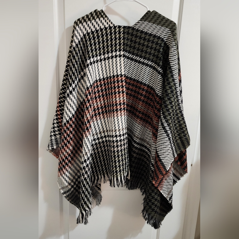 Maje Multicolor Shawl - Picture 2 of 6